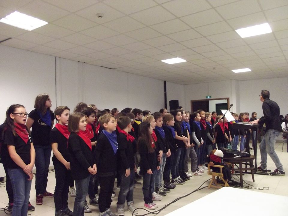 Spectacle de la chorale des enfants de l'école Sevigné la chorale