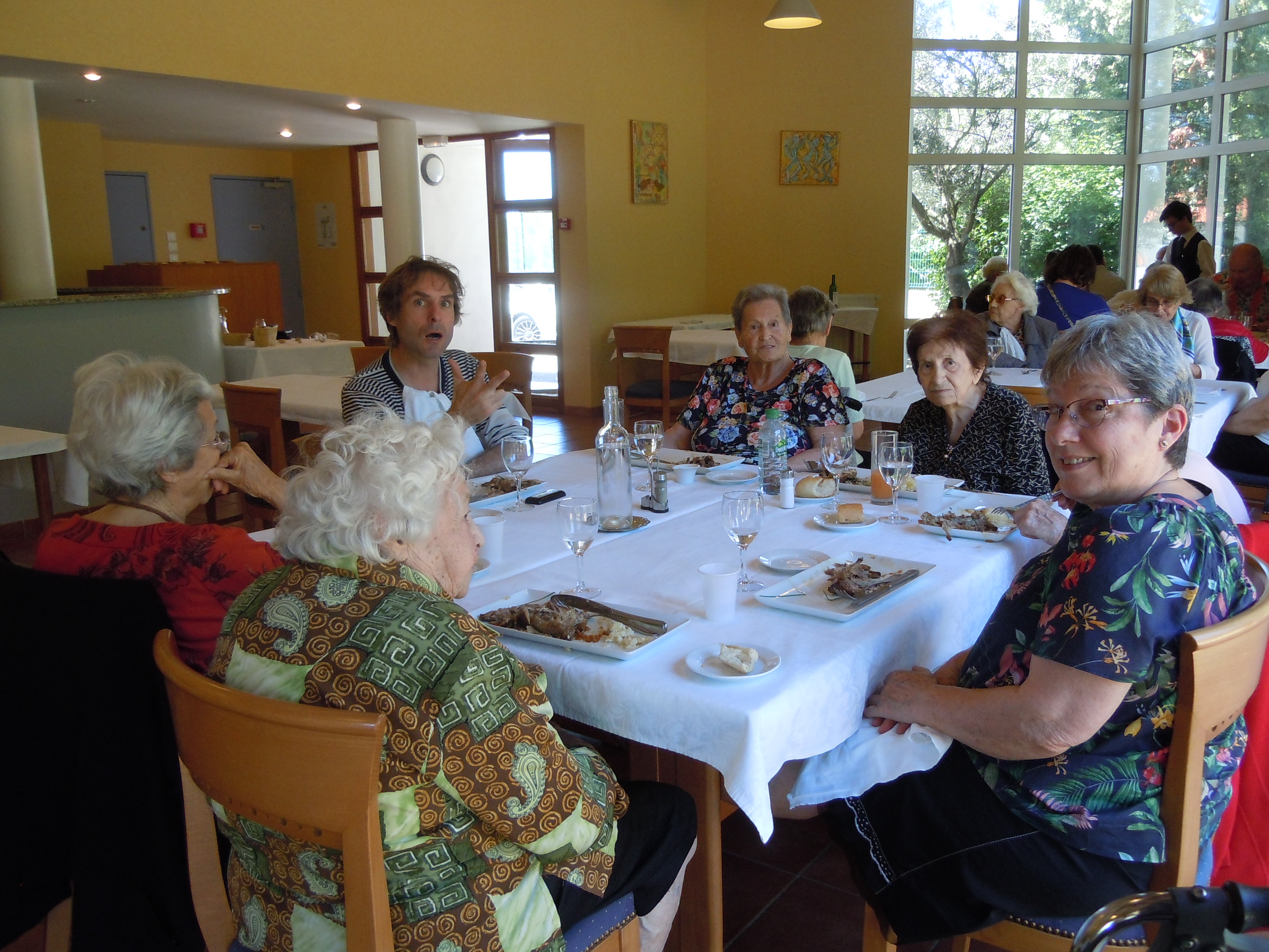 Déjeuner au restaurant