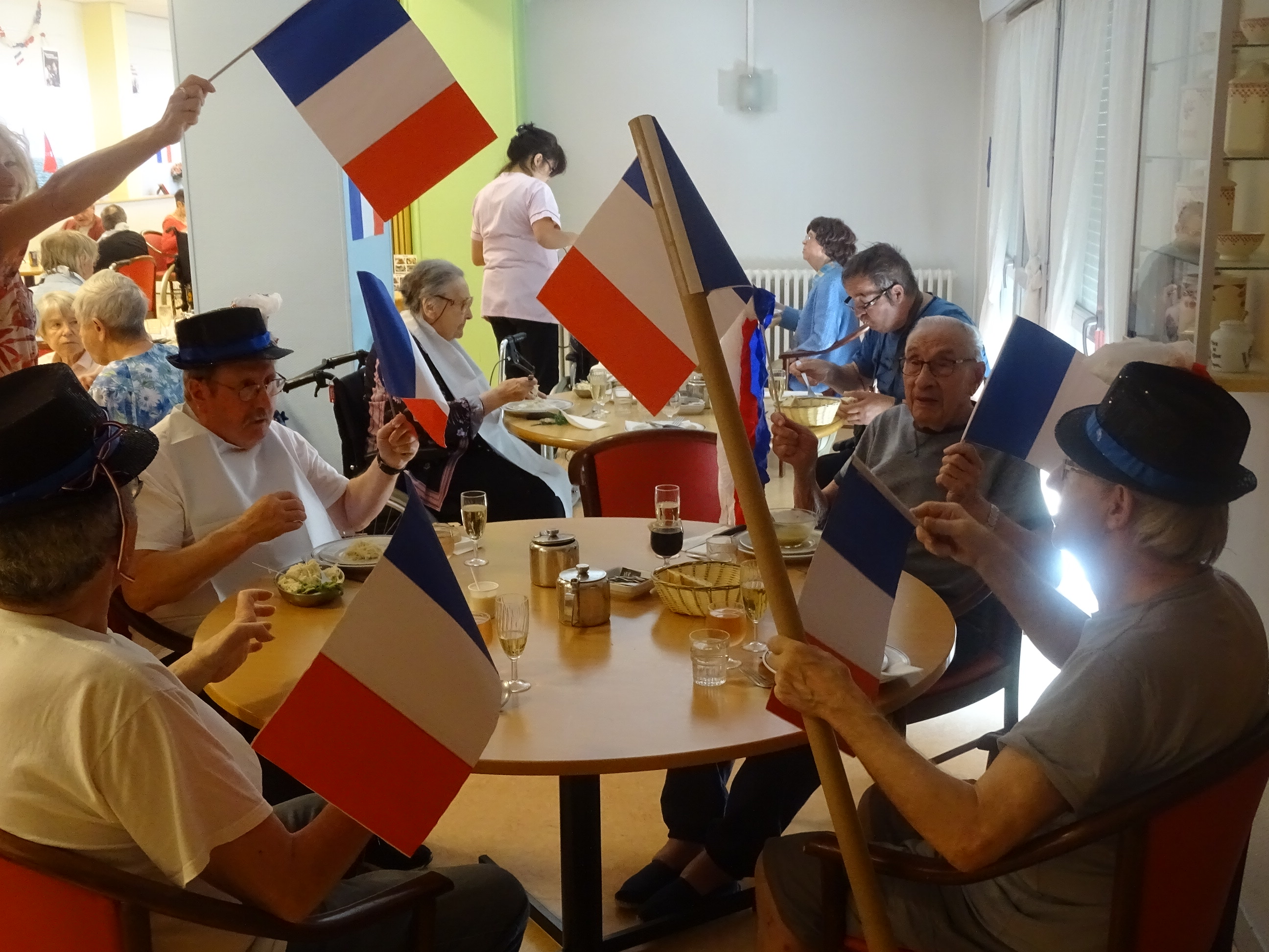 Ambiance bleu blanc rouge à la résidence COS Saint Philibert