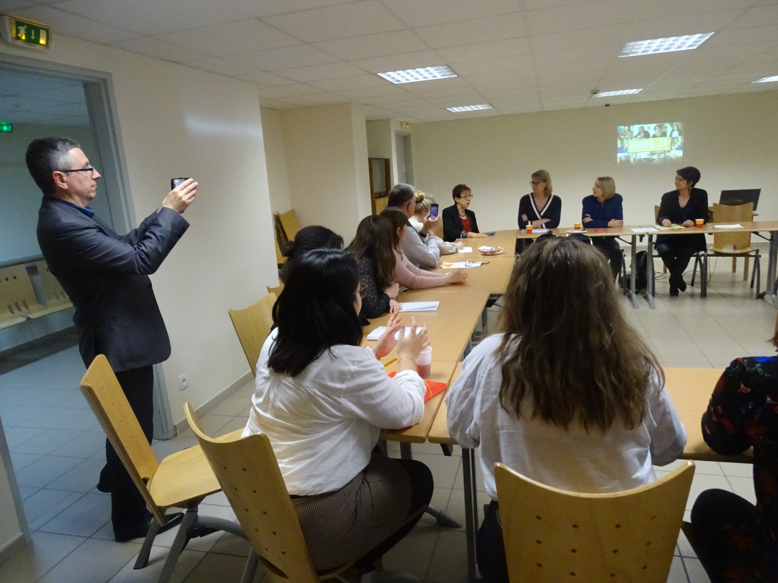 Visite officielle de Béatrice ANGRAND, présidente de l'Agence du Service Civique à la résidence COS Saint Philibert
