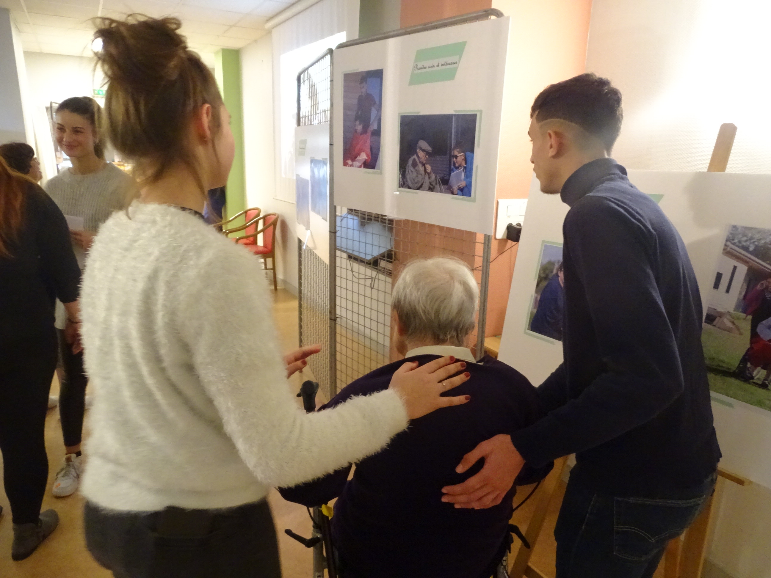 Vernissage de l’exposition de photos - séjour nature intergénérationnel