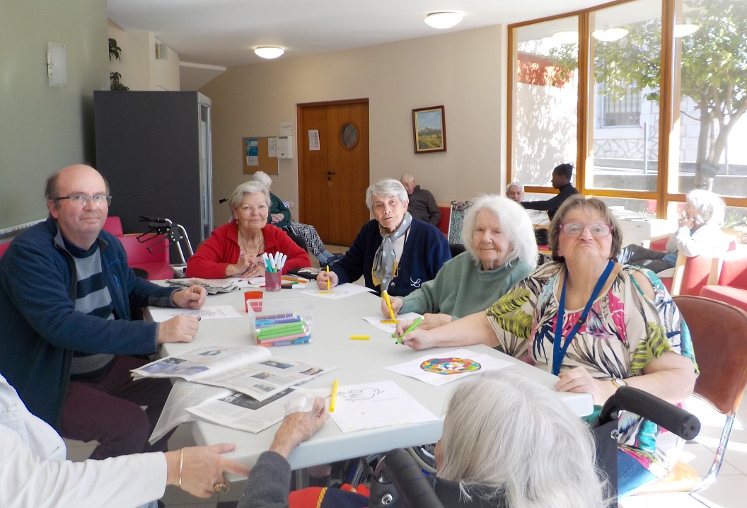 Atelier coloriage interservices au Garlaban