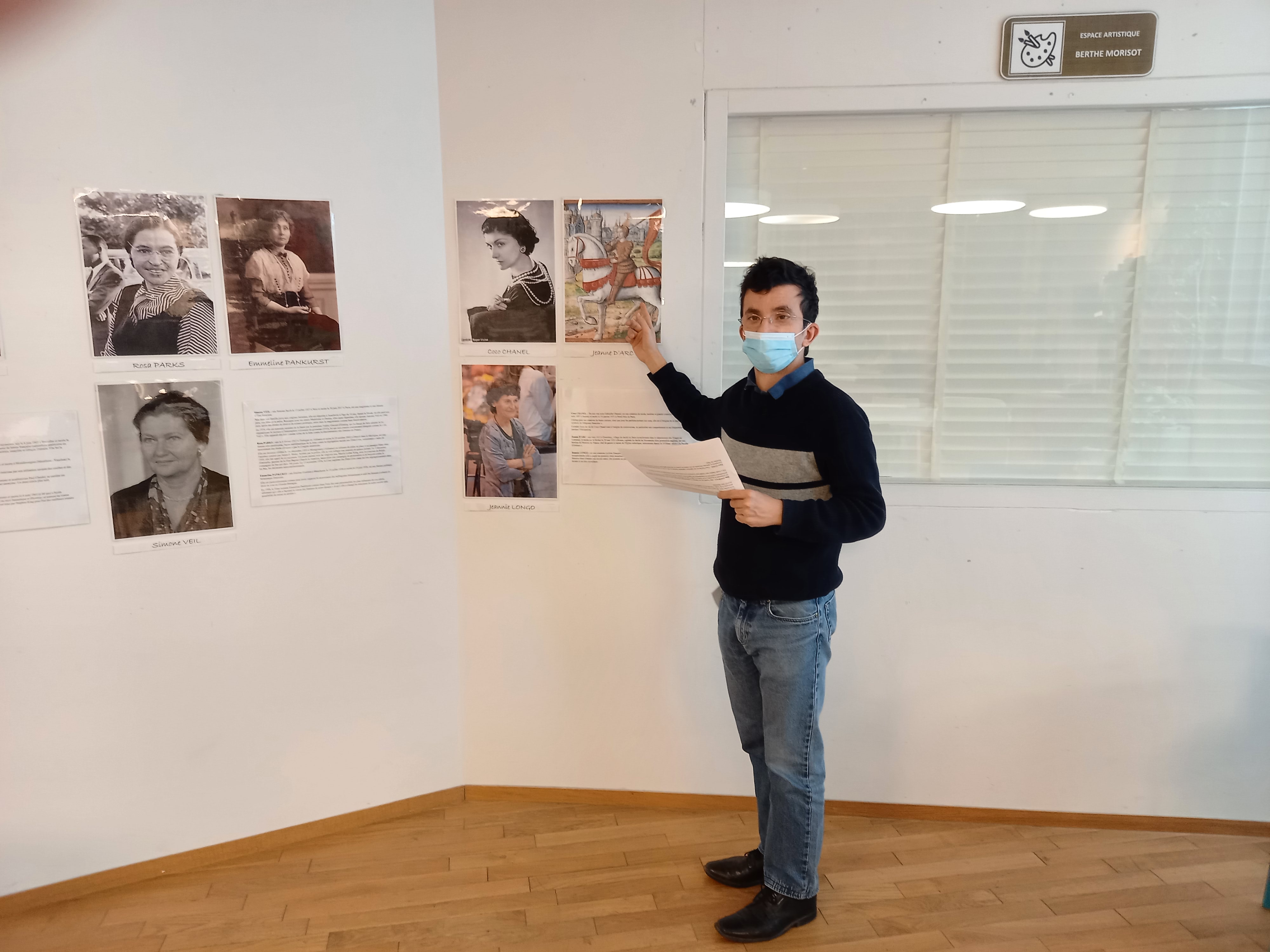 Vernissage de l'exposition présentation des personnalités féminines