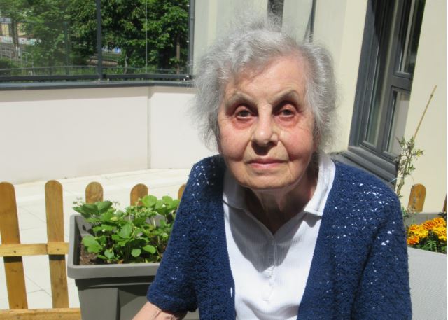 Mme Mandrin, résidente au sein de l'EHPAD COS La Source