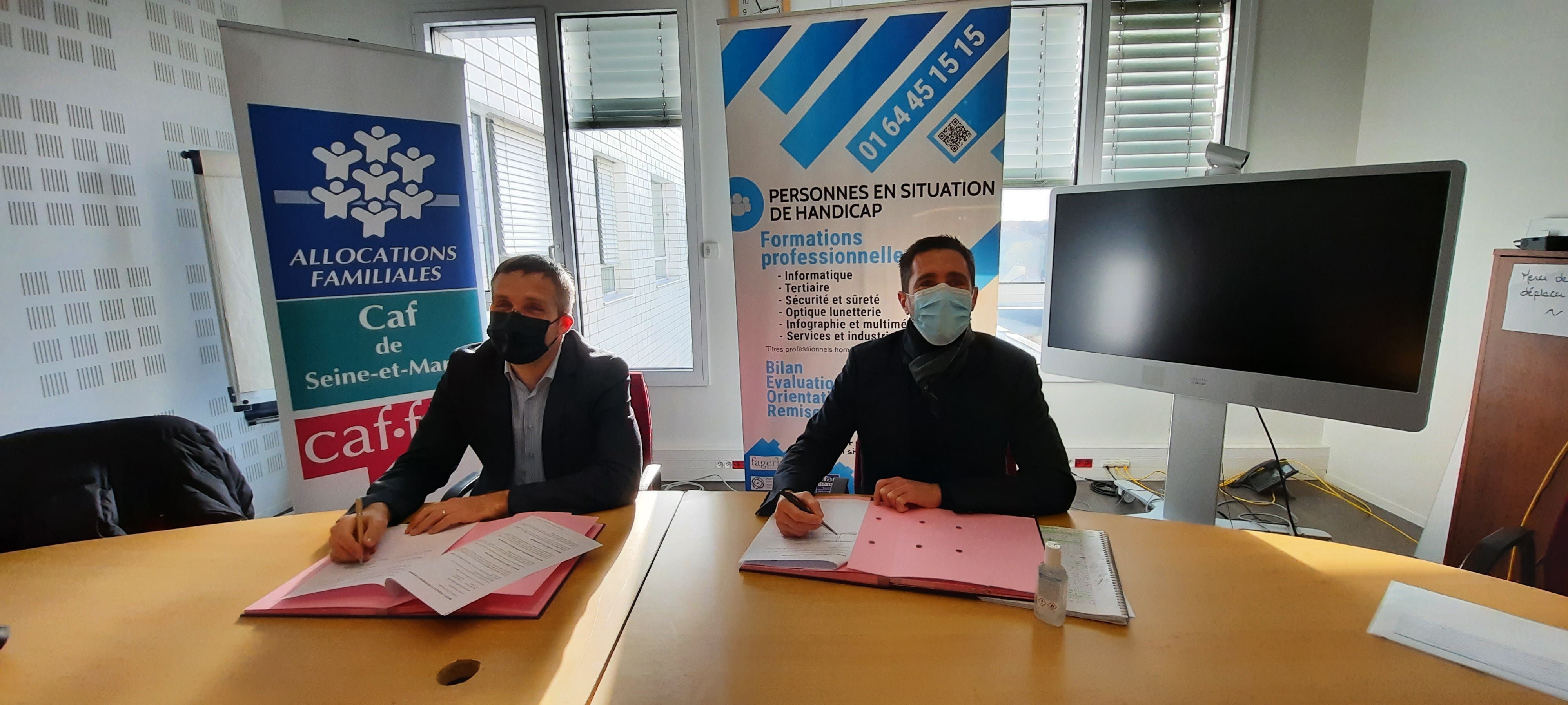 Signature d’une convention de partenariat avec la CAF de Seine-et-Marne Signature d’une convention de partenariat avec la CAF de Seine-et-Marne