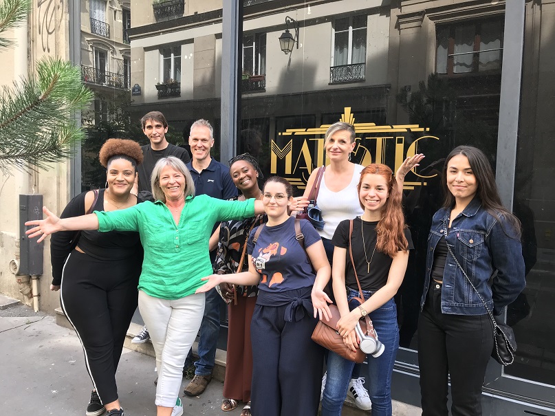 Assistantes de direction 100% en ligne groupe de personnes