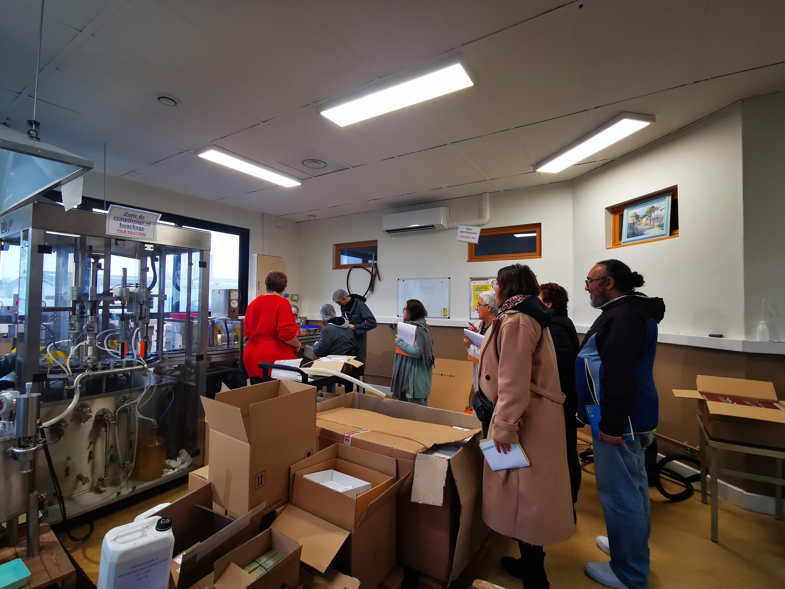 Les stagiaires CIP à l’ESAT Les Ateliers Caravelle de Nemours