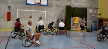Initiation au basket fauteuil