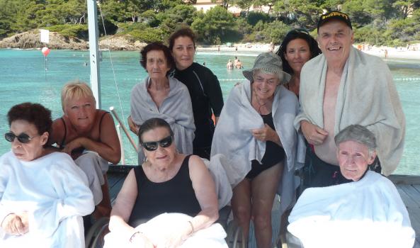 Baignade fortement appréciée par des résidents du COS Beauséjour