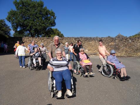 Balade en fauteuil roulant Le Réjal