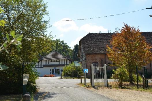 Portail à l'entrée du site