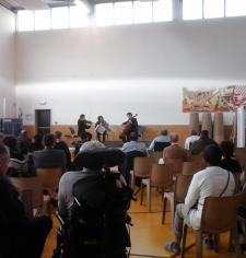 Concert de musique classique dans le gymnase du CMPR de Bobigny