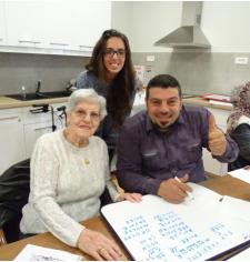 Cours de français au sein de l'Ehpad COS Saint-Philibert