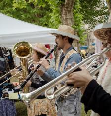 Vide grenier à Villa Pia 