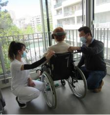 Séance d'entrainement en réalité virtuelle pour les résidents de l'EHPAD