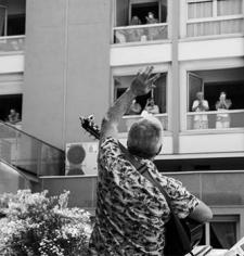 Les résidents applaudissent