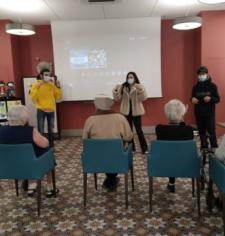 Jeux sur écran avec le service civique Silver Geek